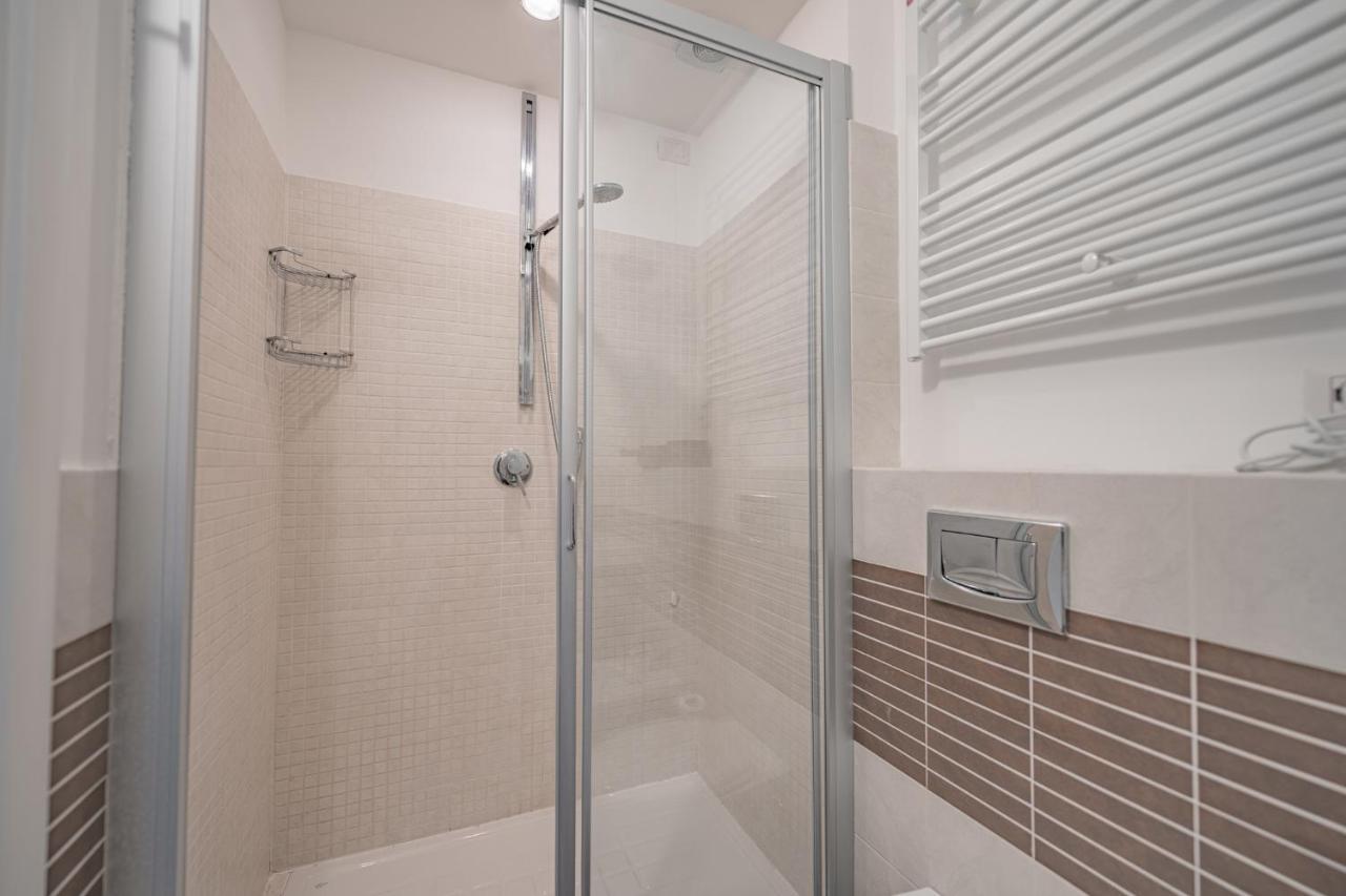 Appartamento Incantevole Con Piscina Vallecrosia Exterior photo